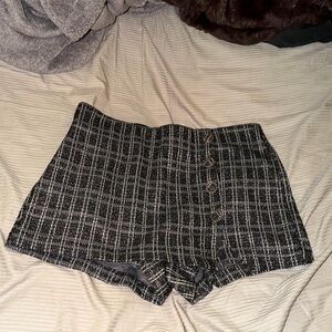 Torrid Black and Gray Plaid High Waist Skort